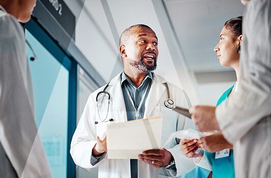 Custodia de historiales médicos: plazos y estrategias para archivos físicos y digitales